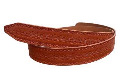 Колан от естествена кожа. Изработва се по поръчка с избрана от вас катарама.